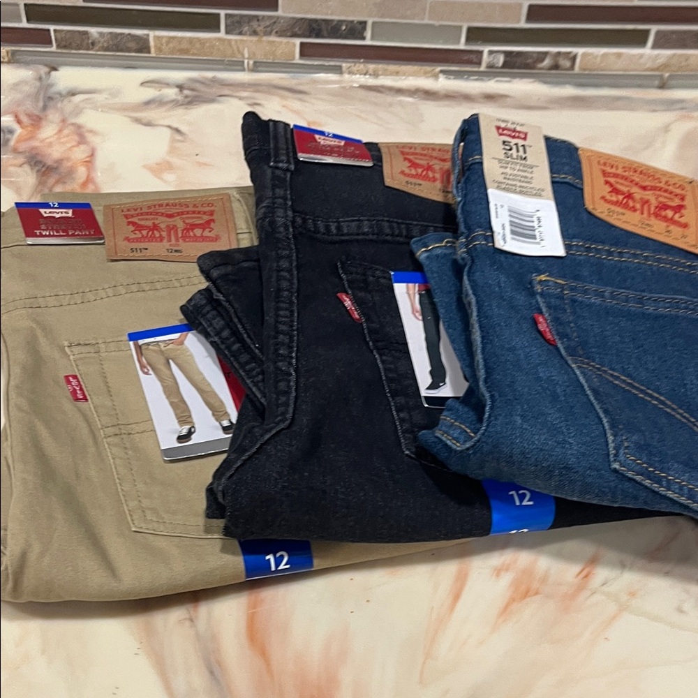 Levi's BoysSlim Jeans in Black, Blue, and Tan